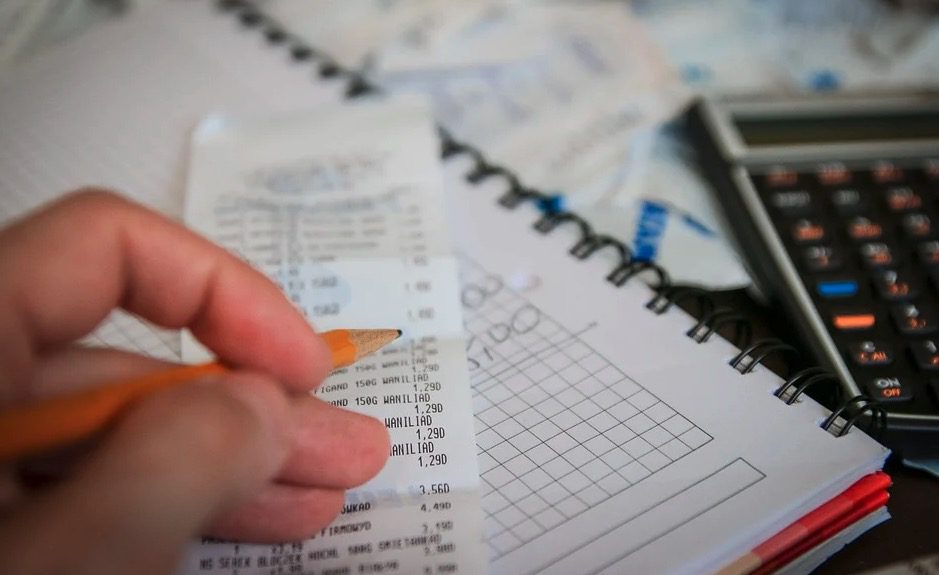 Cómo tributan las ayudas y subvenciones para autónomos